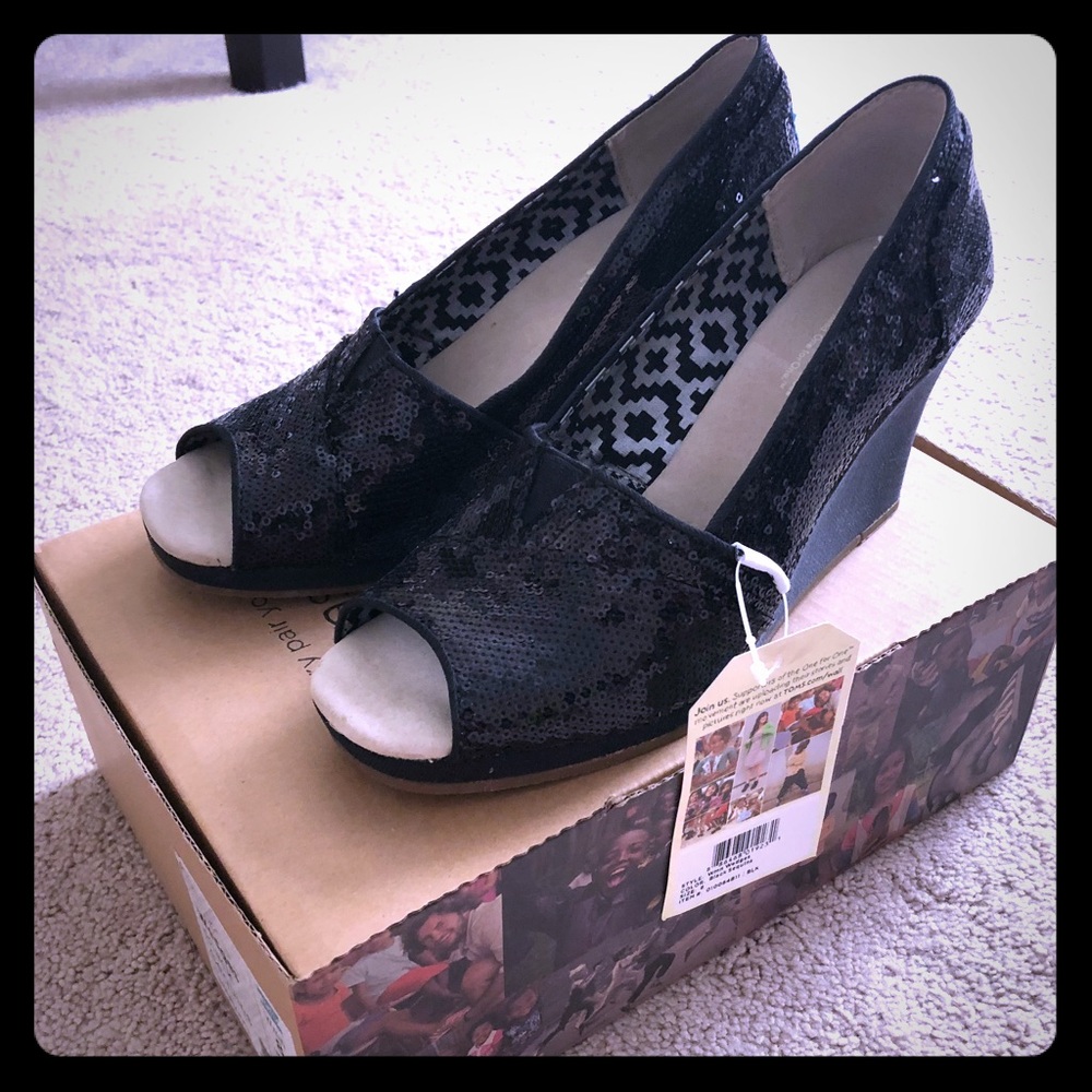 Toms black sequin wedges